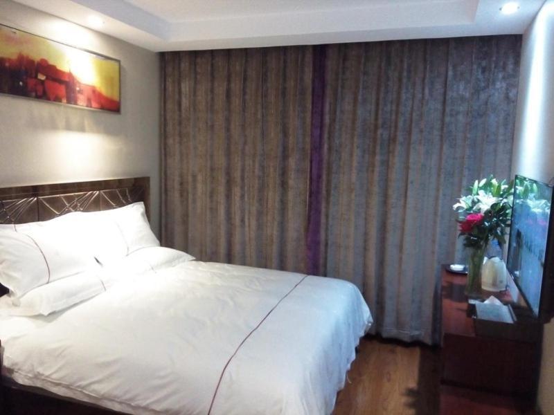 Greentree Inn Geermu Walking Street Business Hotel Golmud Zewnętrze zdjęcie
