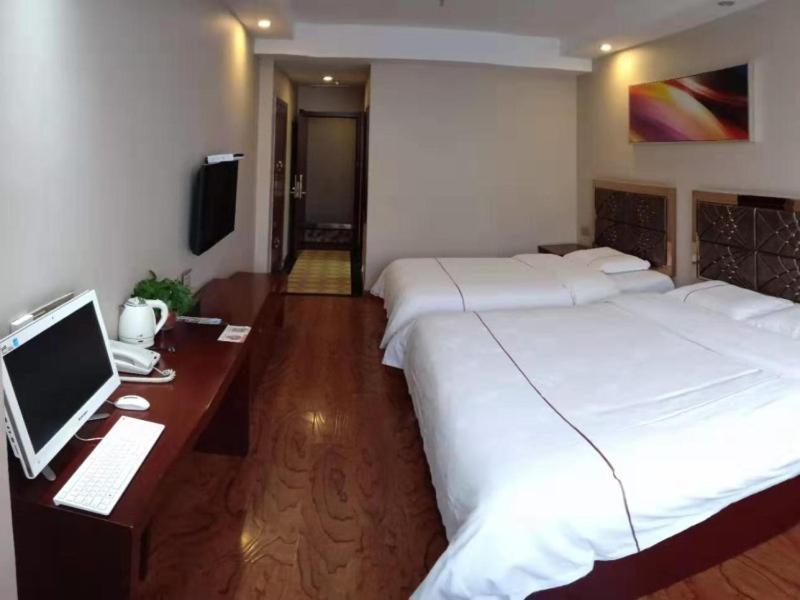 Greentree Inn Geermu Walking Street Business Hotel Golmud Zewnętrze zdjęcie