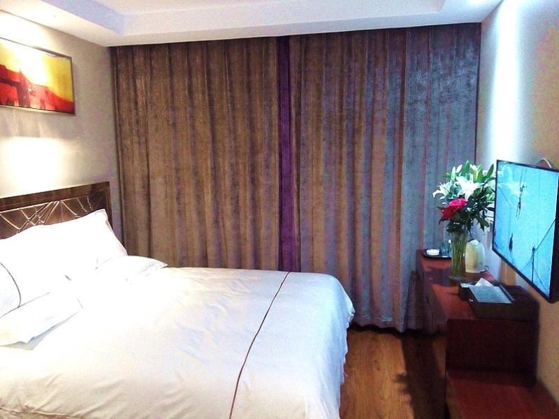 Greentree Inn Geermu Walking Street Business Hotel Golmud Zewnętrze zdjęcie