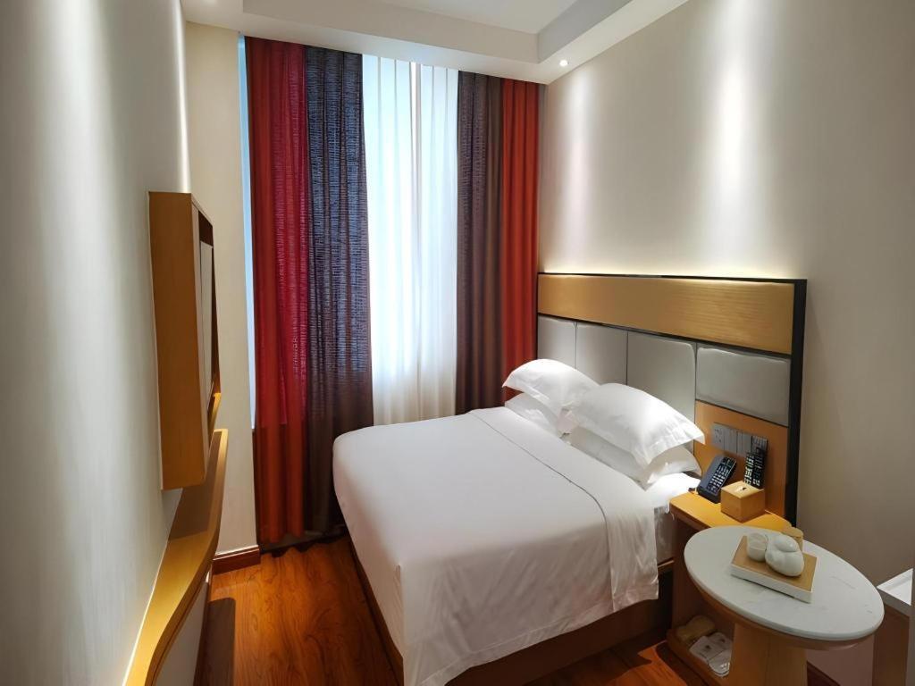 Greentree Inn Geermu Walking Street Business Hotel Golmud Zewnętrze zdjęcie