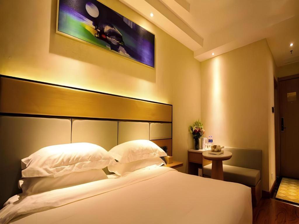 Greentree Inn Geermu Walking Street Business Hotel Golmud Zewnętrze zdjęcie