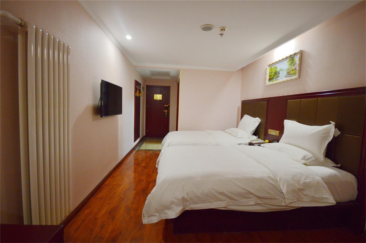 Greentree Inn Geermu Walking Street Business Hotel Golmud Zewnętrze zdjęcie